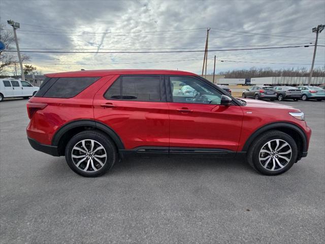 used 2022 Ford Explorer car, priced at $34,995