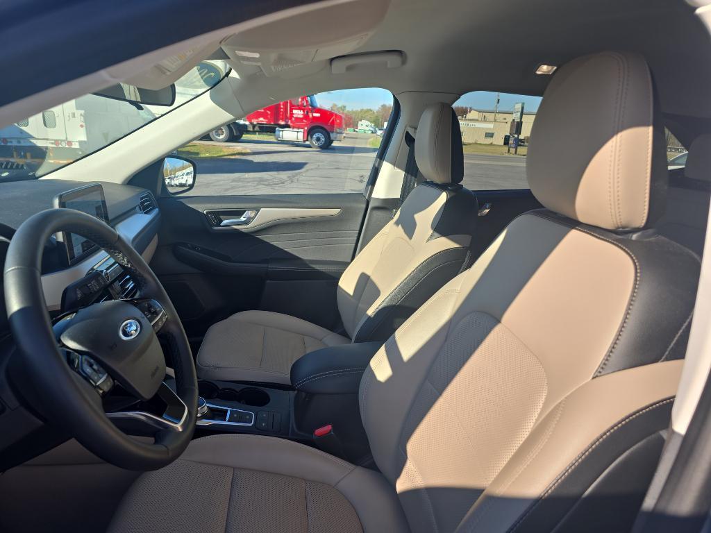 used 2022 Ford Escape car, priced at $22,995