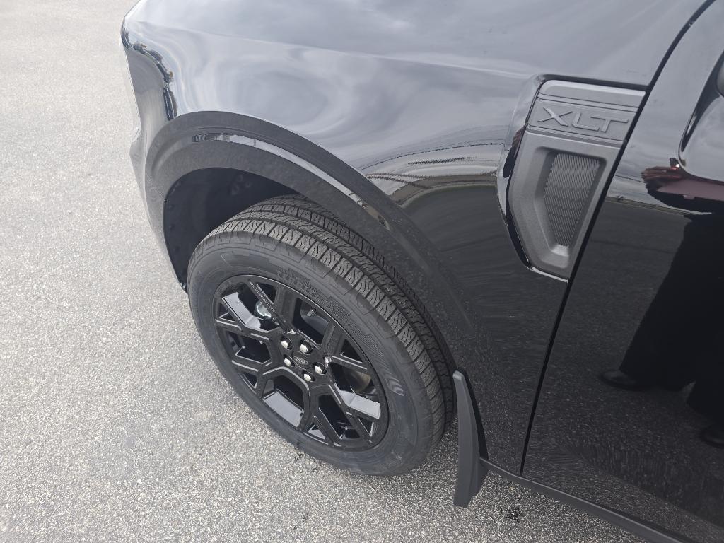 new 2025 Ford Maverick car, priced at $38,995