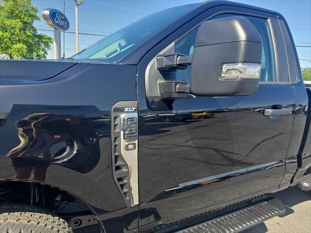 new 2025 Ford F-350 car, priced at $53,995