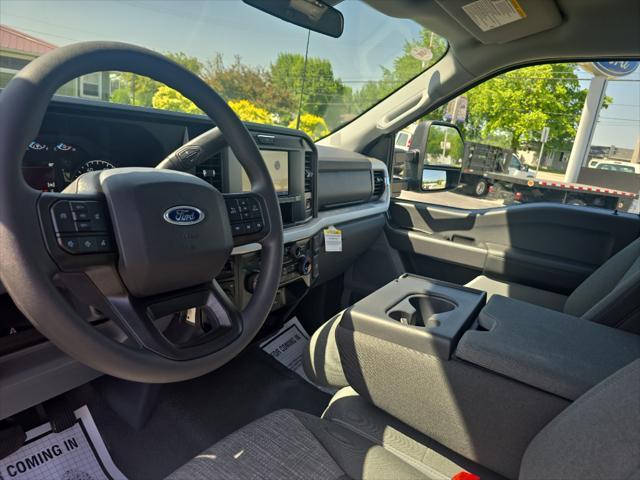 new 2025 Ford F-350 car, priced at $53,995