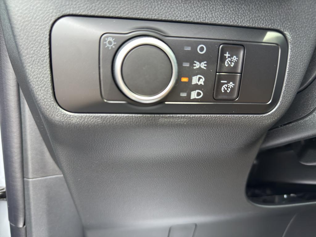 new 2025 Ford Escape car, priced at $31,995