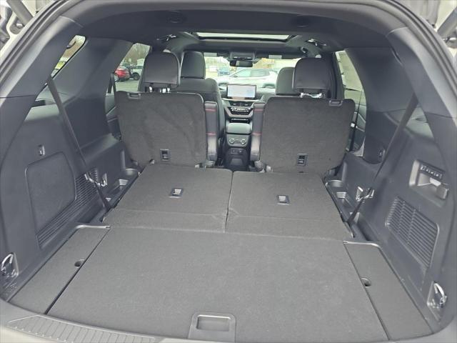 new 2025 Ford Explorer car, priced at $57,116