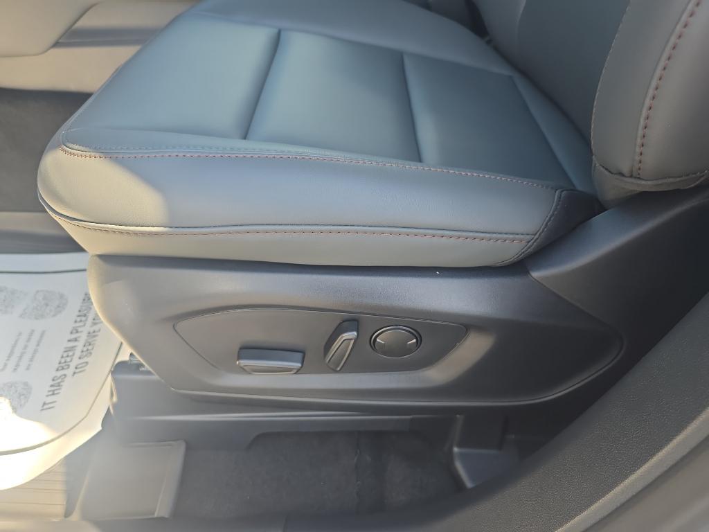 new 2025 Ford Explorer car, priced at $46,995