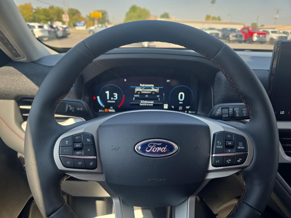 new 2025 Ford Explorer car, priced at $46,995