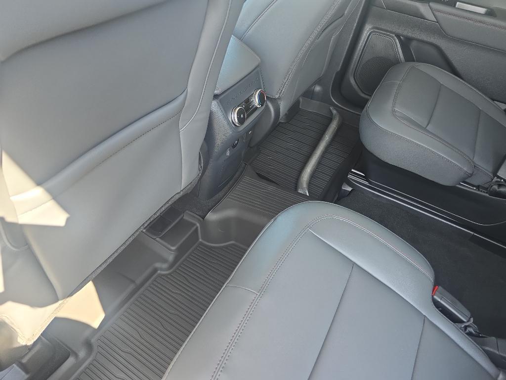 new 2025 Ford Explorer car, priced at $46,995