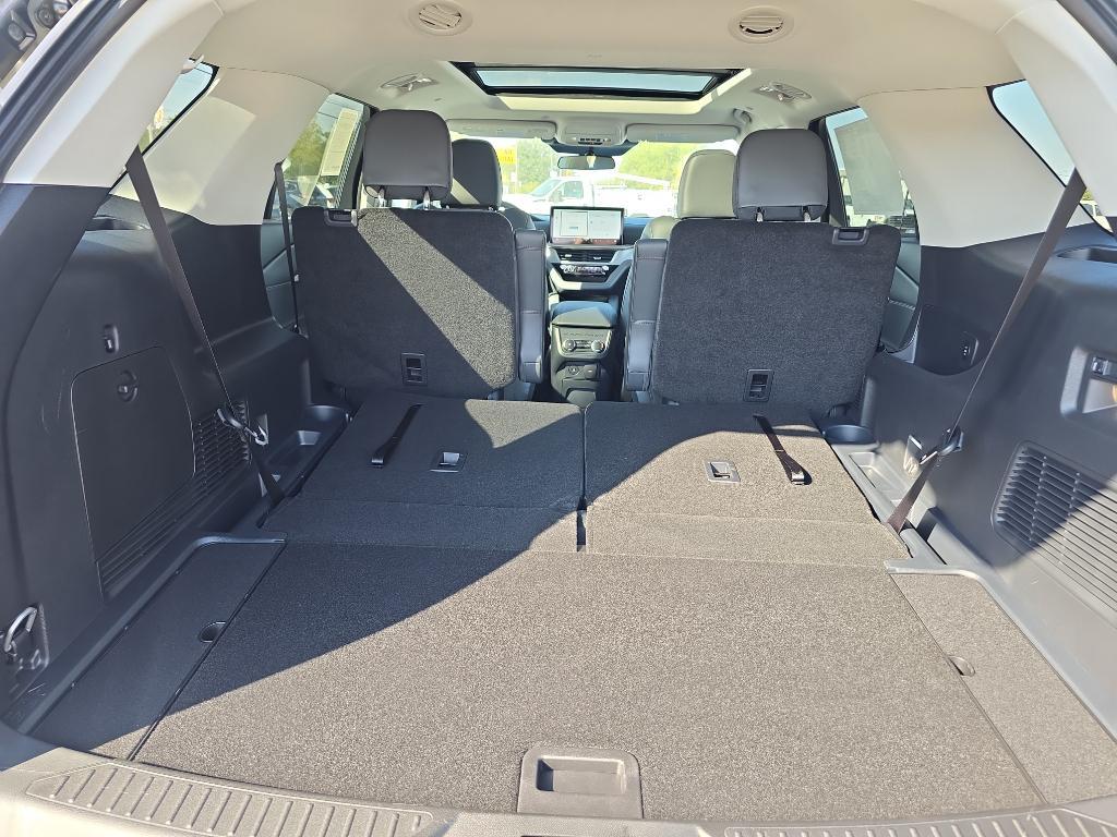 new 2025 Ford Explorer car, priced at $47,995