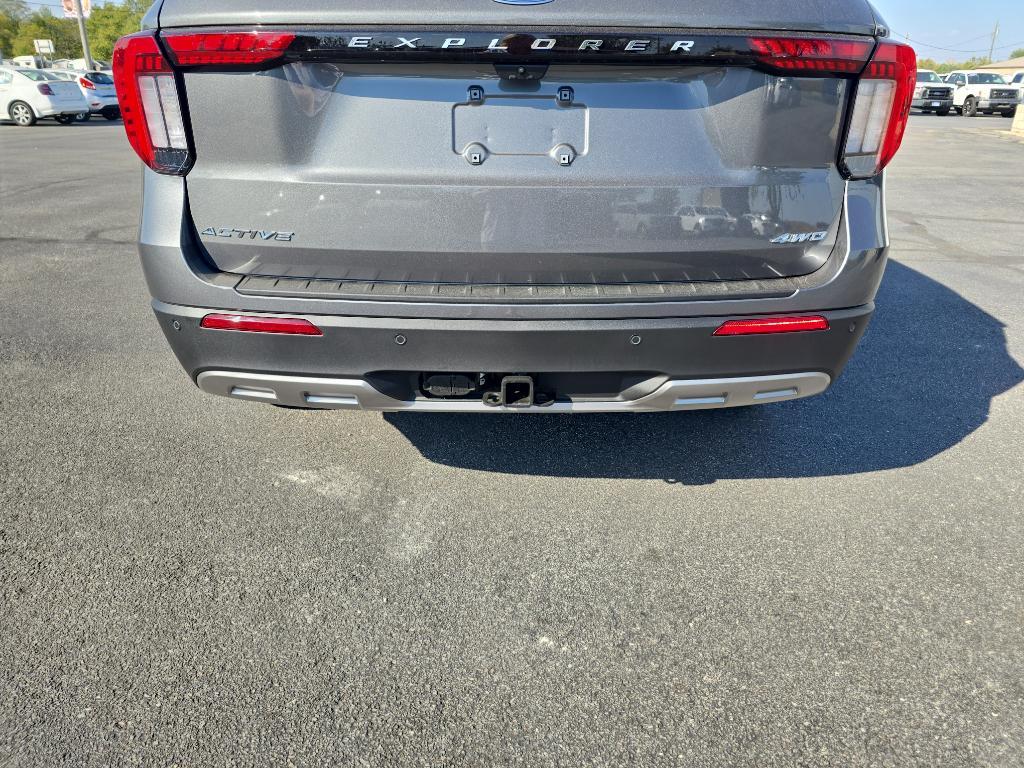 new 2025 Ford Explorer car, priced at $47,995