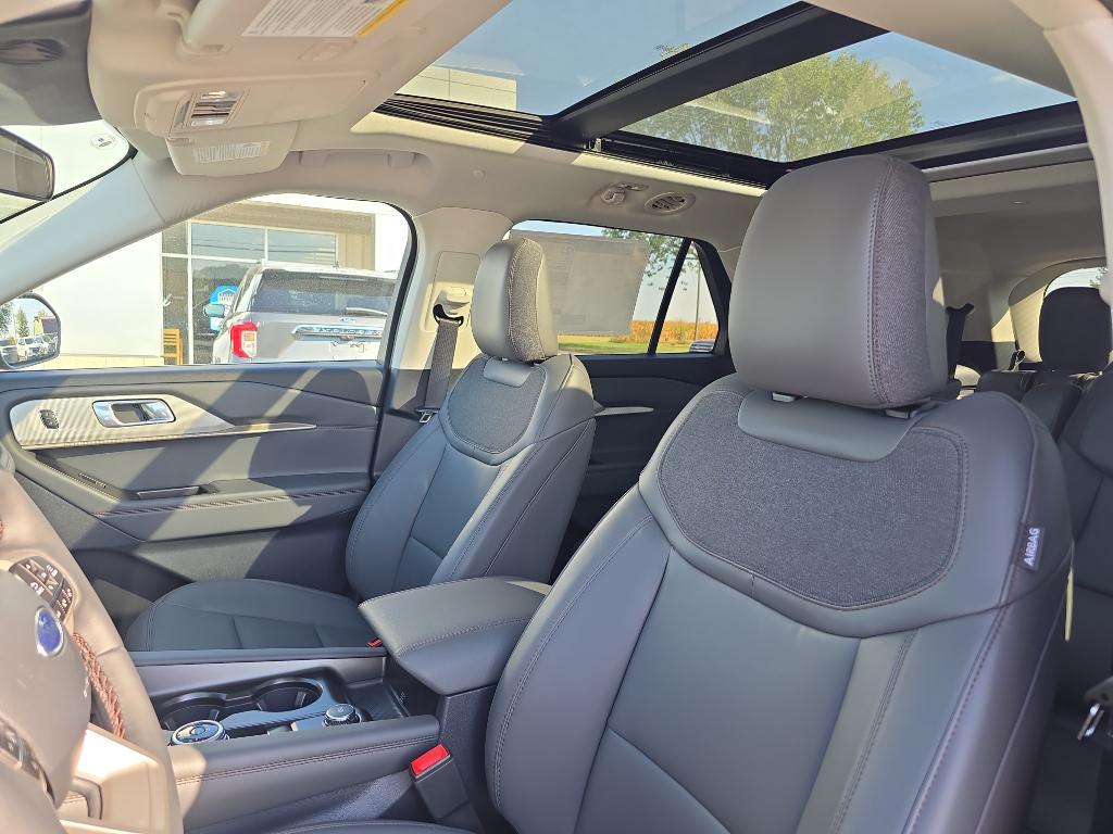 new 2025 Ford Explorer car, priced at $47,995