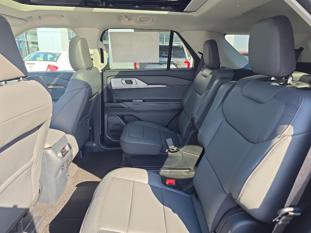 new 2025 Ford Explorer car, priced at $47,995