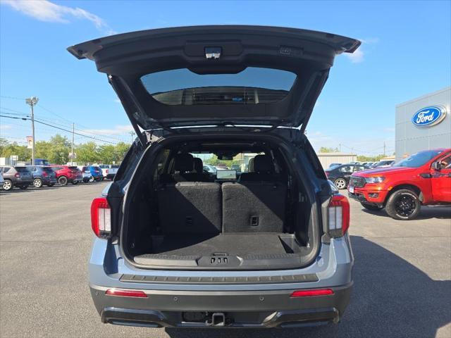 new 2025 Ford Explorer car, priced at $55,995