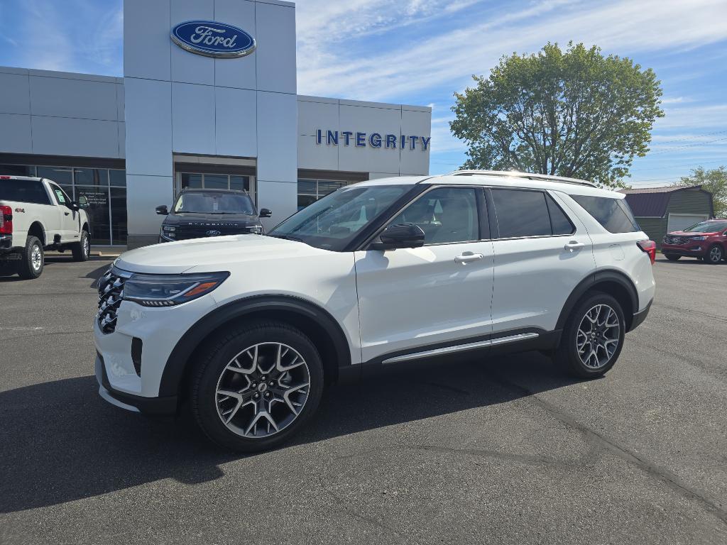 new 2025 Ford Explorer car, priced at $59,995