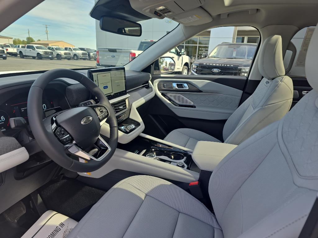 new 2025 Ford Explorer car, priced at $59,995