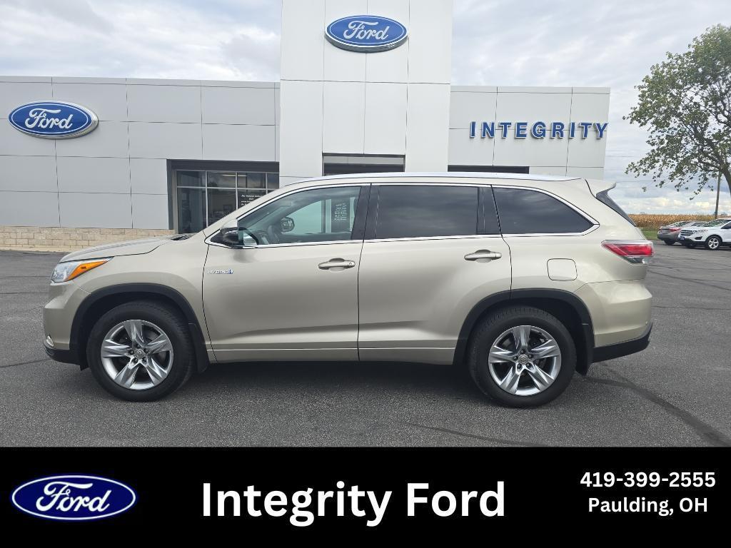 used 2014 Toyota Highlander Hybrid car, priced at $15,995