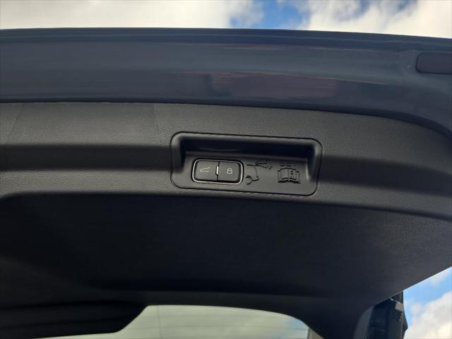 new 2025 Ford Explorer car, priced at $45,548