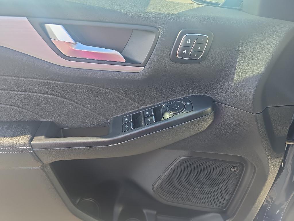 new 2025 Ford Escape PHEV car, priced at $41,595