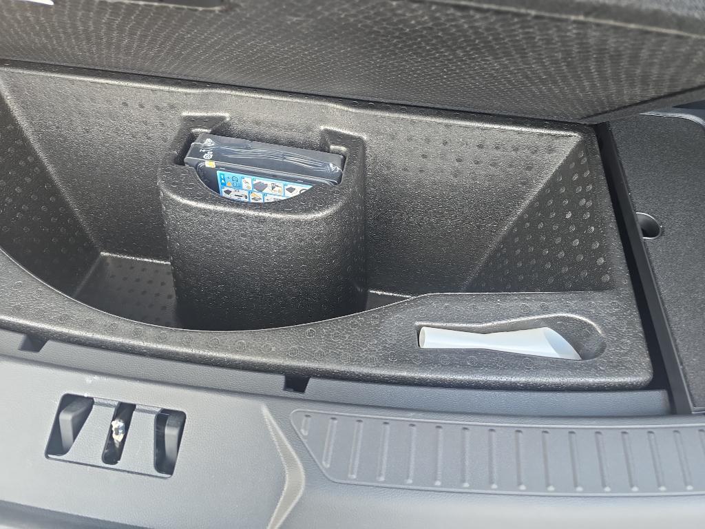 new 2025 Ford Explorer car, priced at $46,995