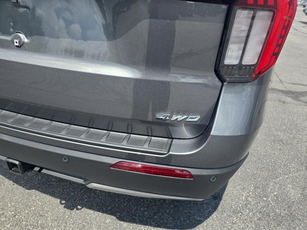 new 2025 Ford Explorer car, priced at $46,995