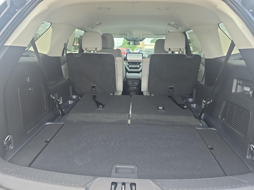 new 2025 Ford Explorer car, priced at $46,995