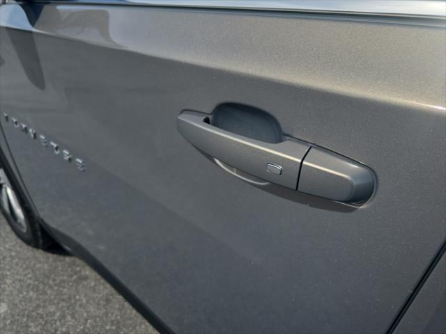 used 2018 Chevrolet Traverse car, priced at $16,995