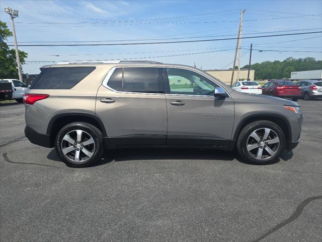 used 2018 Chevrolet Traverse car, priced at $16,995