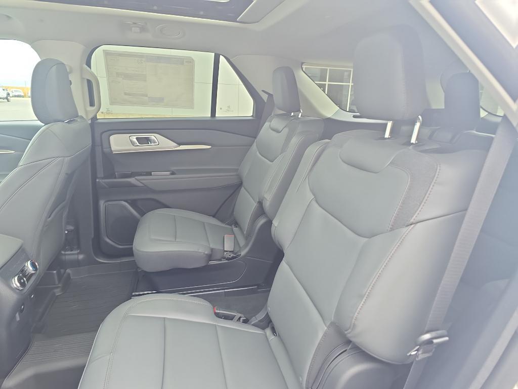 new 2025 Ford Explorer car, priced at $48,995