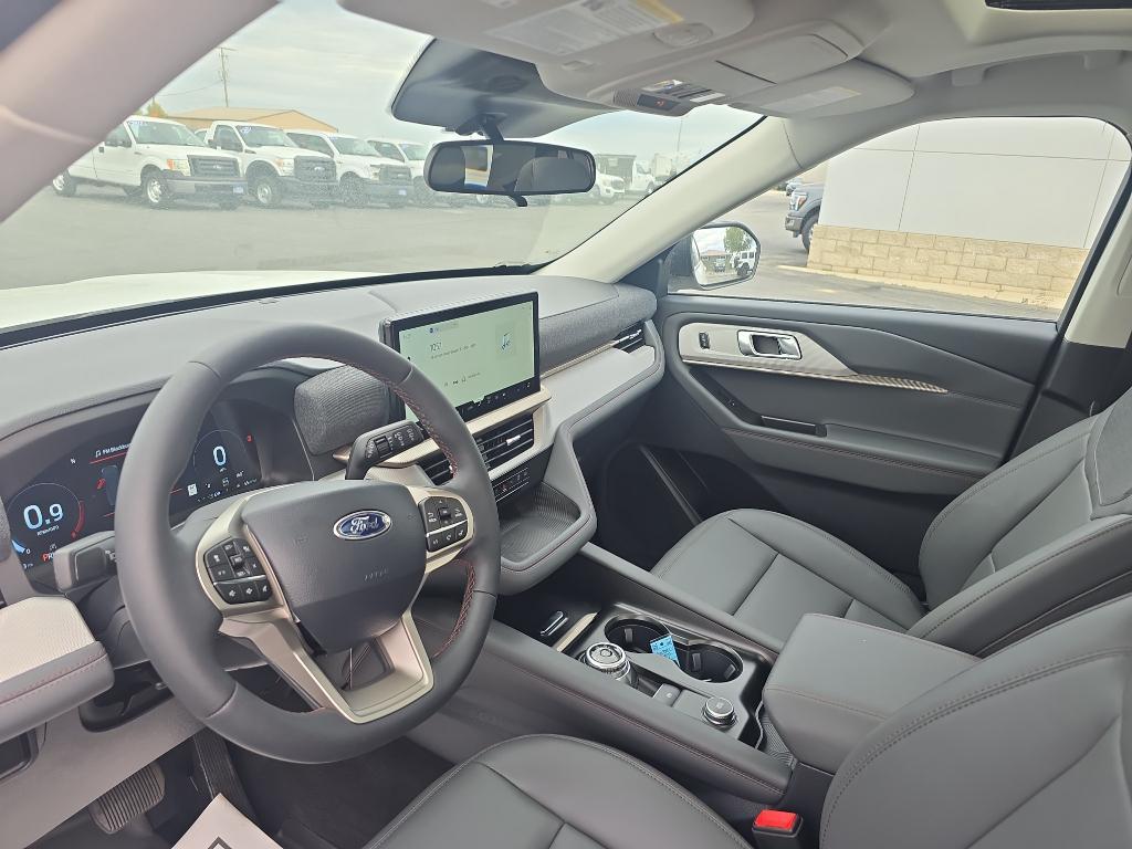 new 2025 Ford Explorer car, priced at $48,995