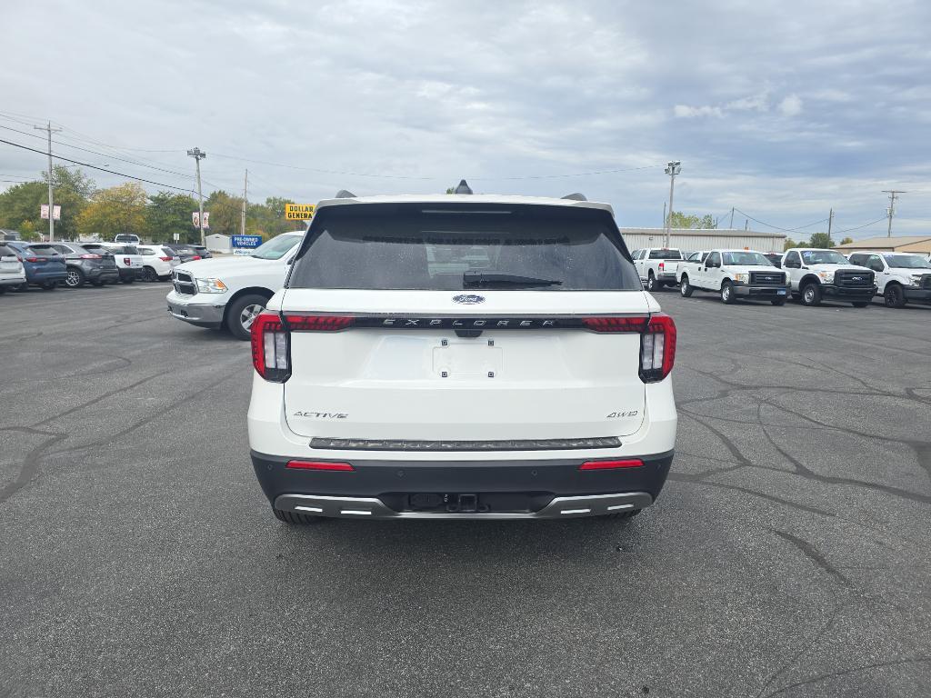 new 2025 Ford Explorer car, priced at $48,995