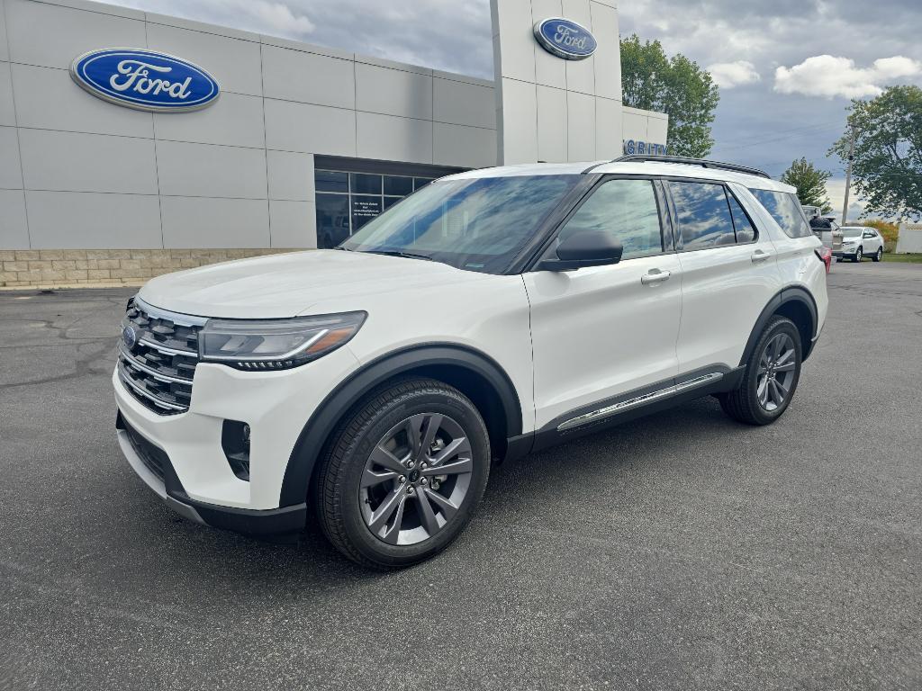 new 2025 Ford Explorer car, priced at $48,995