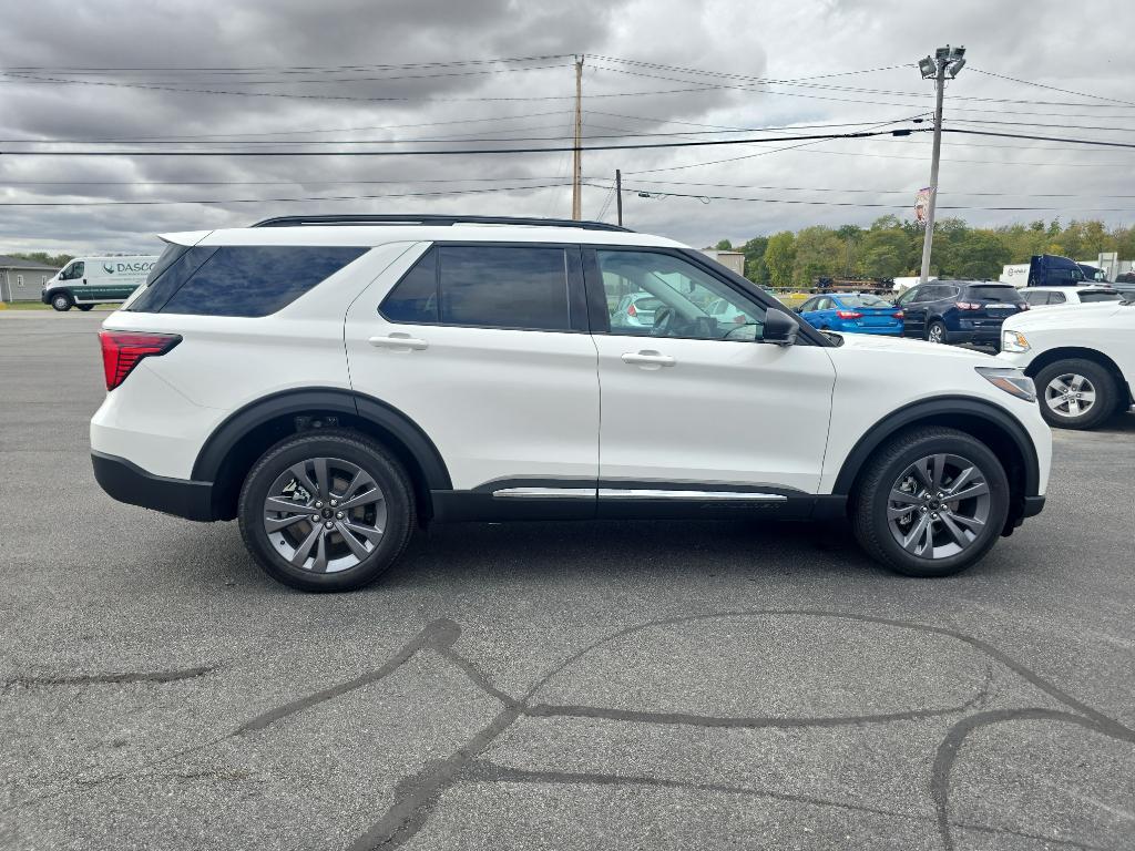 new 2025 Ford Explorer car, priced at $48,995