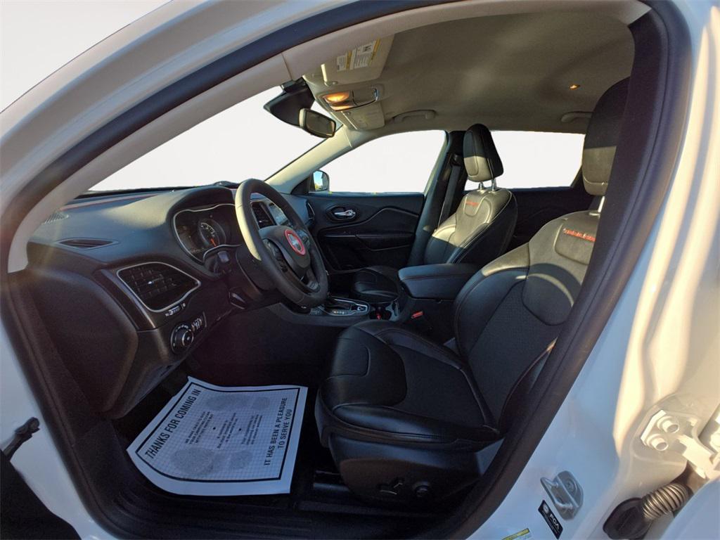 used 2022 Jeep Cherokee car, priced at $23,995