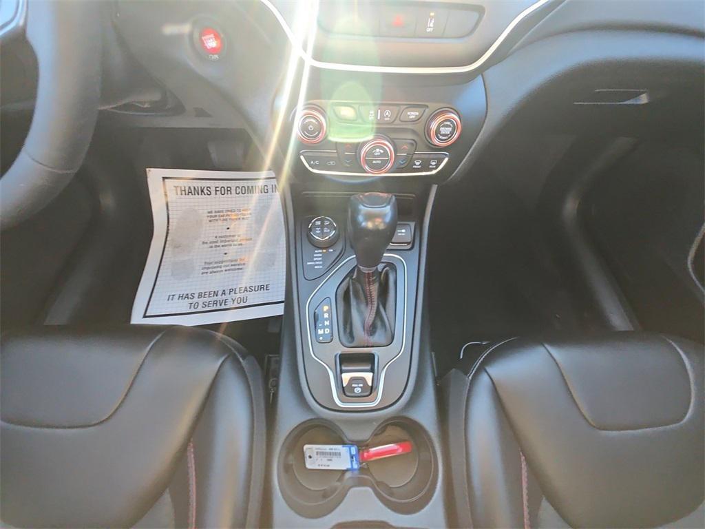 used 2022 Jeep Cherokee car, priced at $23,995