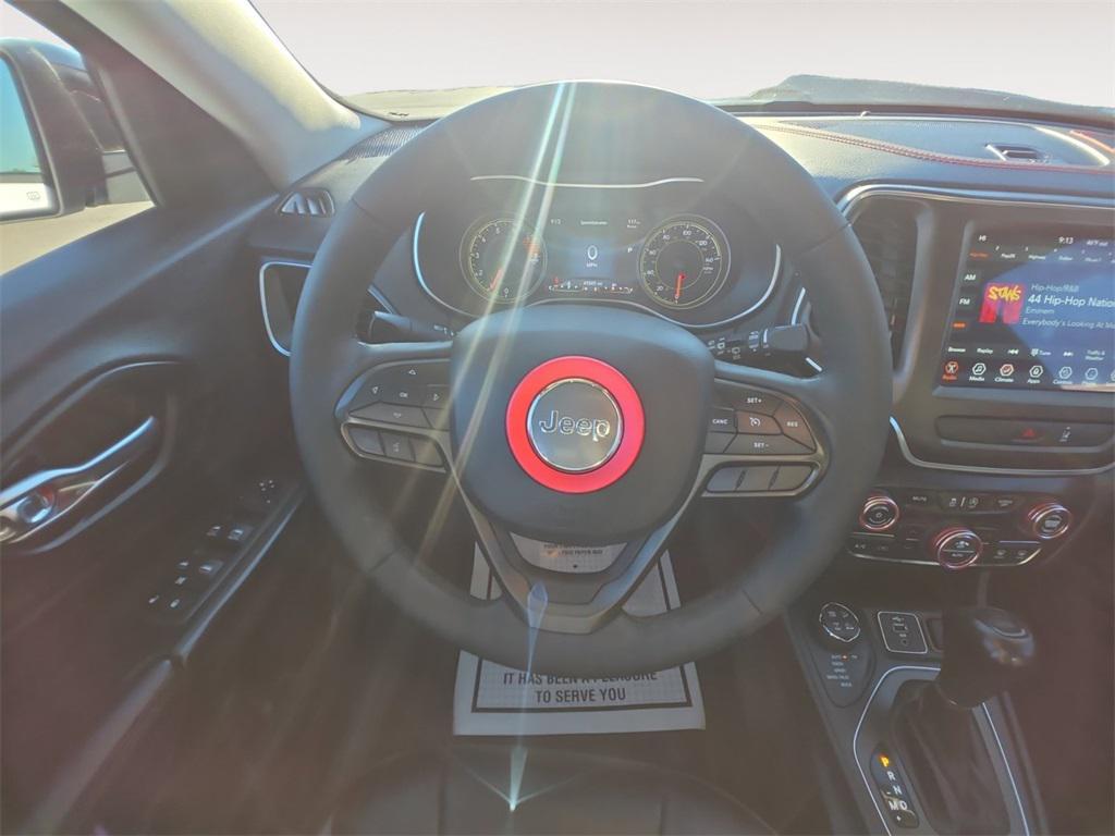 used 2022 Jeep Cherokee car, priced at $23,995