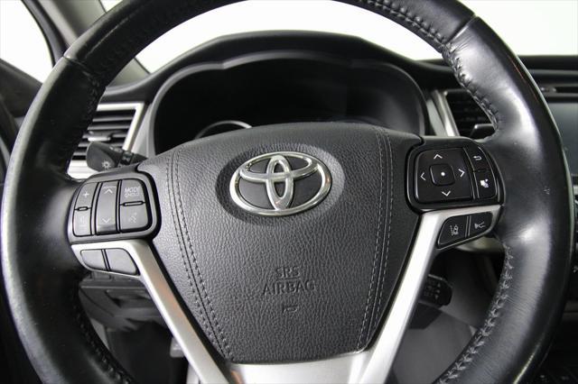 used 2019 Toyota Highlander car, priced at $23,995