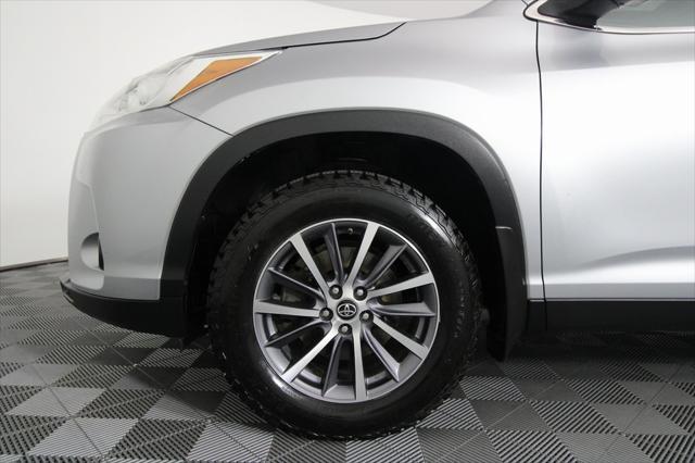 used 2019 Toyota Highlander car, priced at $23,995