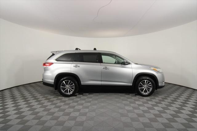 used 2019 Toyota Highlander car, priced at $23,995