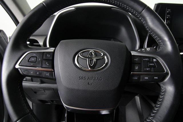 used 2021 Toyota Highlander Hybrid car, priced at $35,995