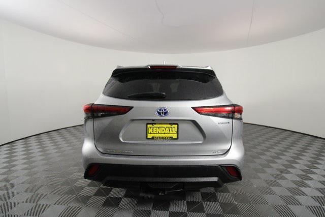 used 2021 Toyota Highlander Hybrid car, priced at $35,995