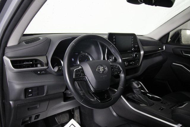 used 2021 Toyota Highlander Hybrid car, priced at $35,995