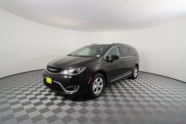 used 2017 Chrysler Pacifica car, priced at $17,495