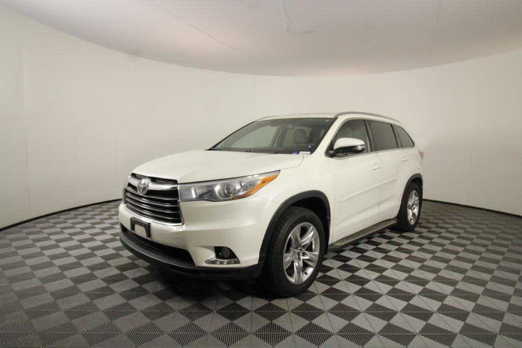 used 2016 Toyota Highlander car, priced at $24,995