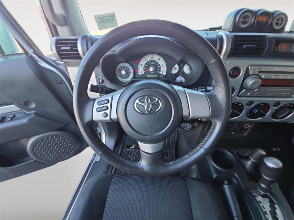 used 2007 Toyota FJ Cruiser car, priced at $17,990