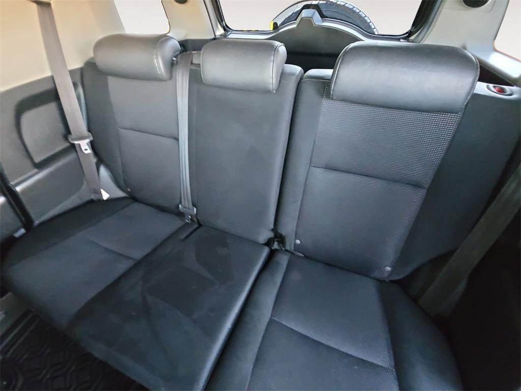 used 2007 Toyota FJ Cruiser car, priced at $17,990