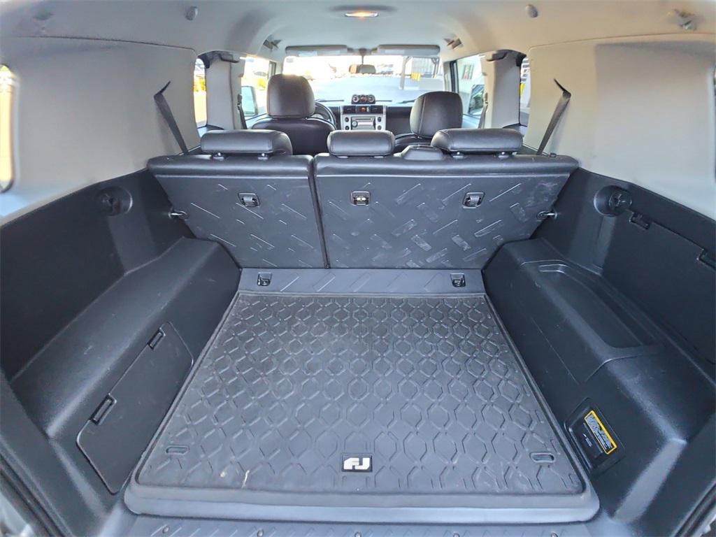used 2007 Toyota FJ Cruiser car, priced at $17,990