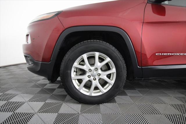 used 2016 Jeep Cherokee car, priced at $10,995