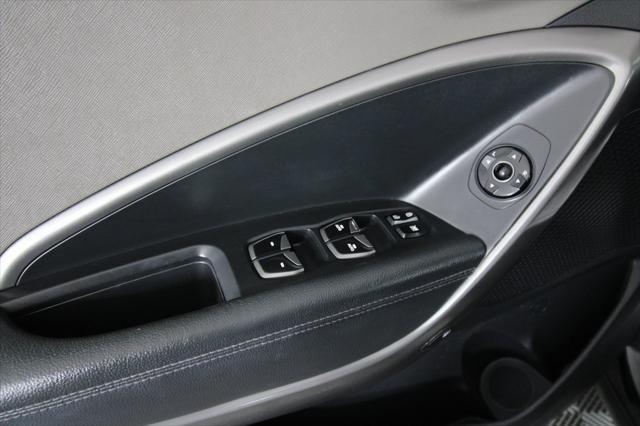 used 2015 Hyundai Santa Fe car, priced at $10,295
