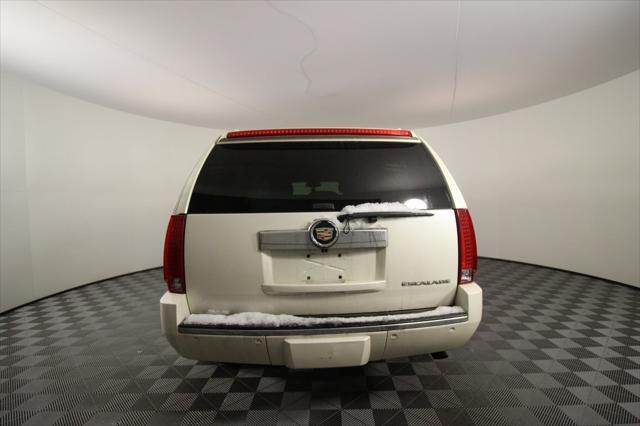 used 2014 Cadillac Escalade ESV car, priced at $17,992