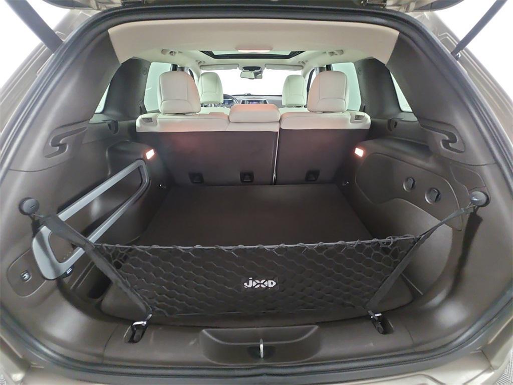 used 2017 Jeep Cherokee car, priced at $16,995