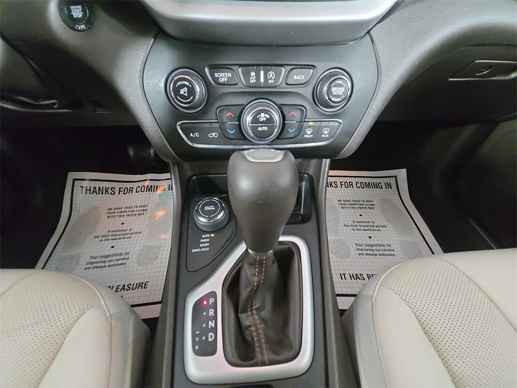 used 2017 Jeep Cherokee car, priced at $16,995