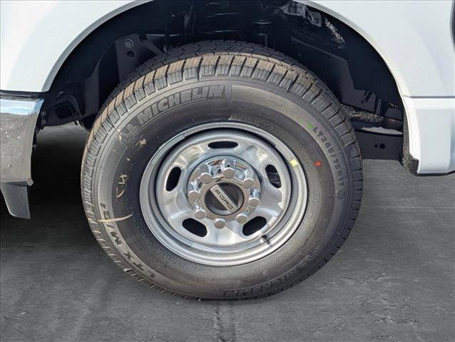 new 2025 Ford F-250 car, priced at $51,530